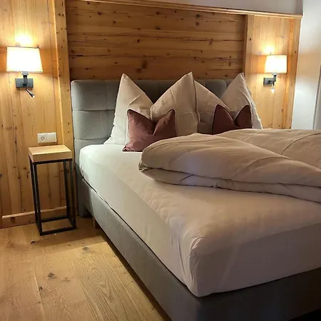 Huber Farm stay Fuegen